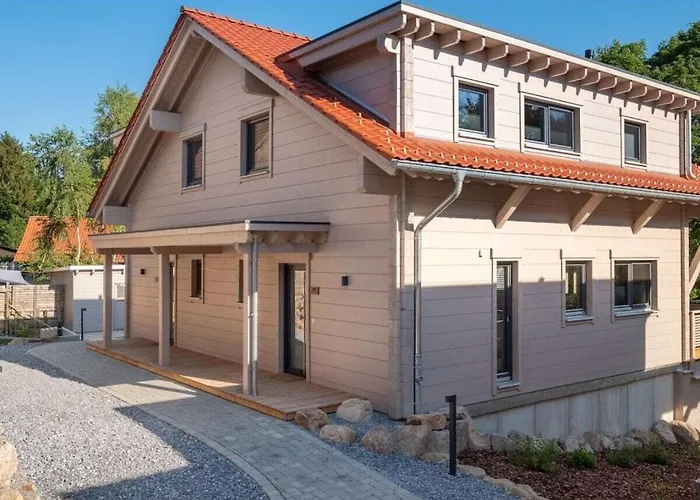 Semesterbostad Bergwaldchalet Wellness 6 *