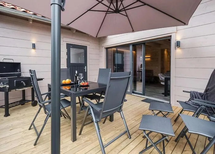 Semesterbostad Bergwaldchalet Wellness 6 *